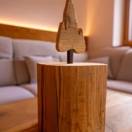 Arga' New Alpine Design & Scenic Views Apartment *