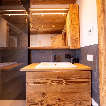 Arga' New Alpine Design & Scenic Views *