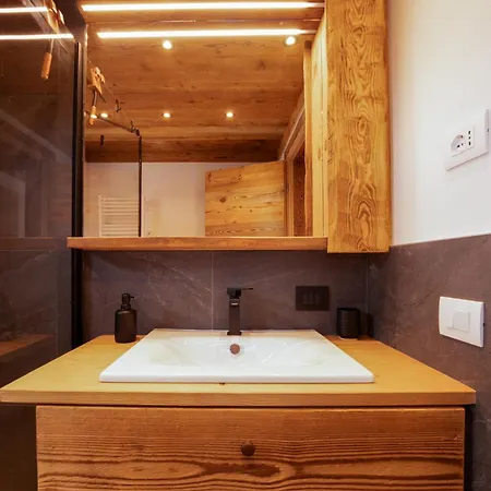 Arga' New Alpine Design & Scenic Views 圣维托-迪卡多雷